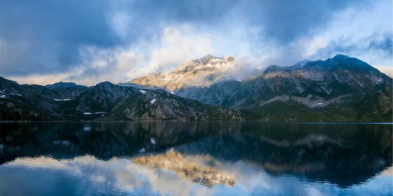 非营利组织资源整合策略：通过企业服务与商业合作实现资源优化，扩大公益影响力